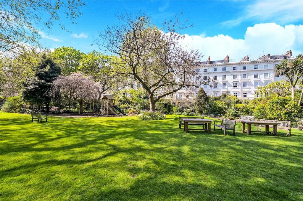 Eccleston Square Gardens