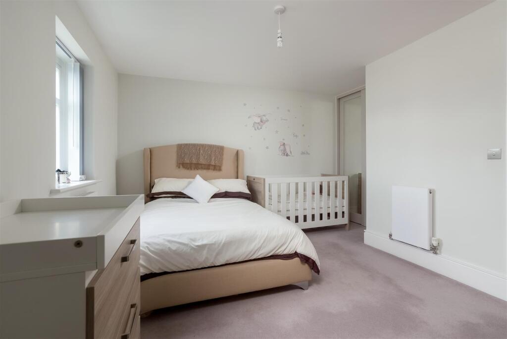 42 Cloister Way-17.jpg