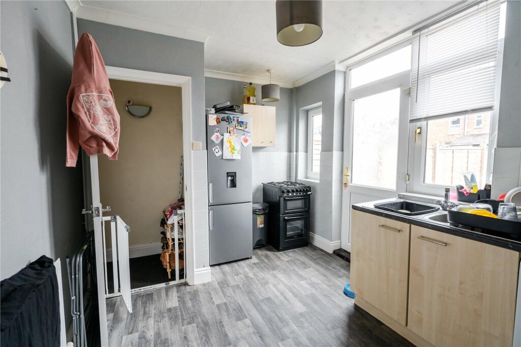 Kitchen (2)