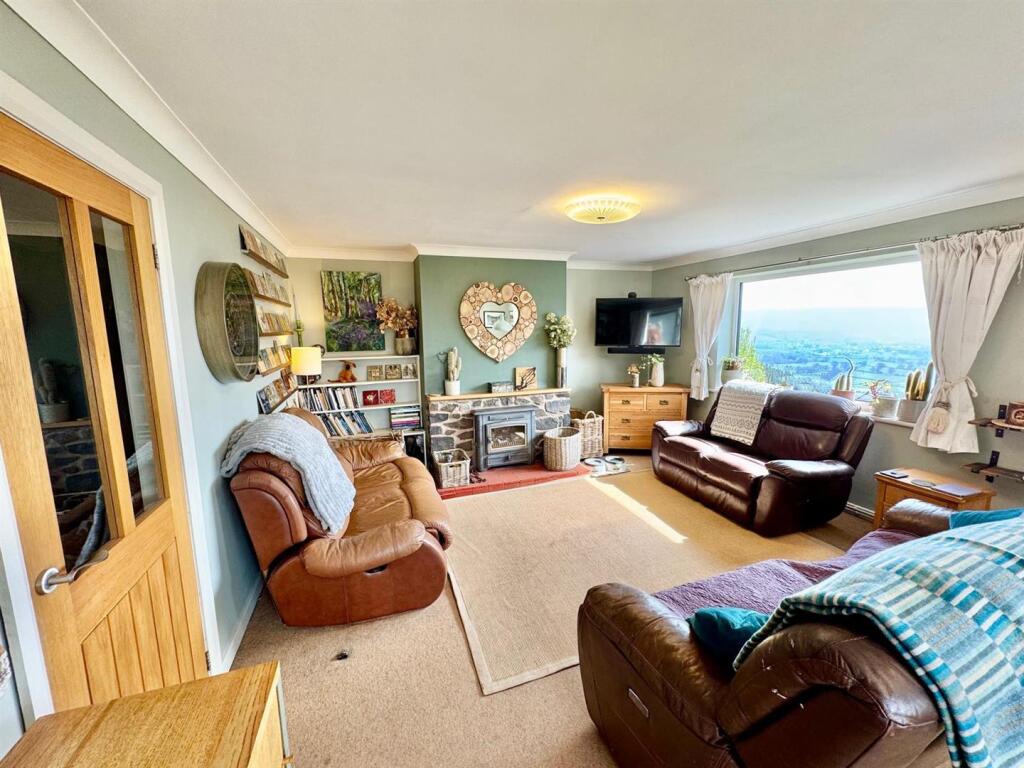 PHOTO-2025-04-07-09-41-02 (6).jpg