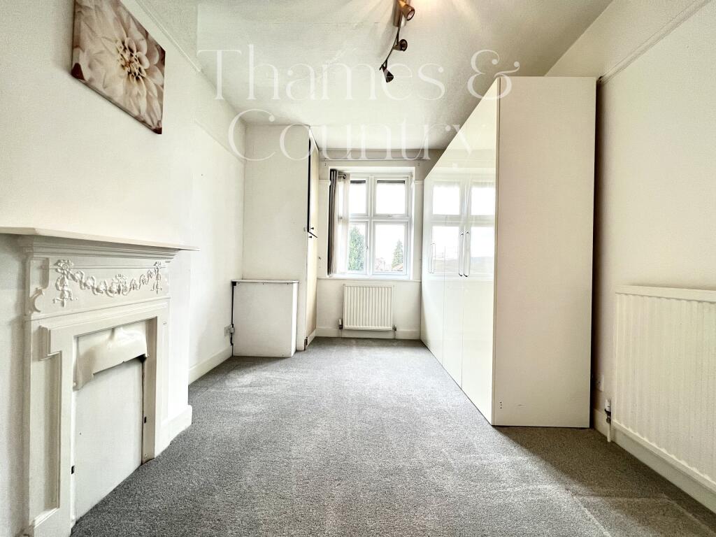 Back bedroom