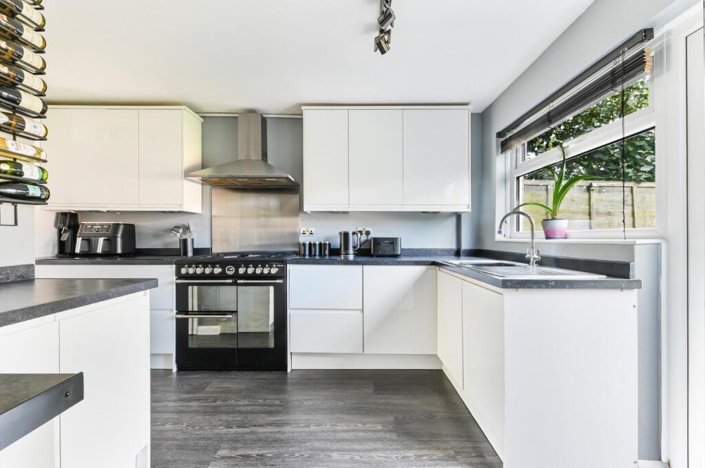 CHETWODE ROAD,  (10).jpg