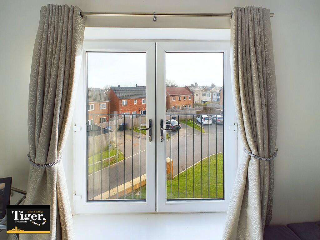 CAM02176G0-PR0410...