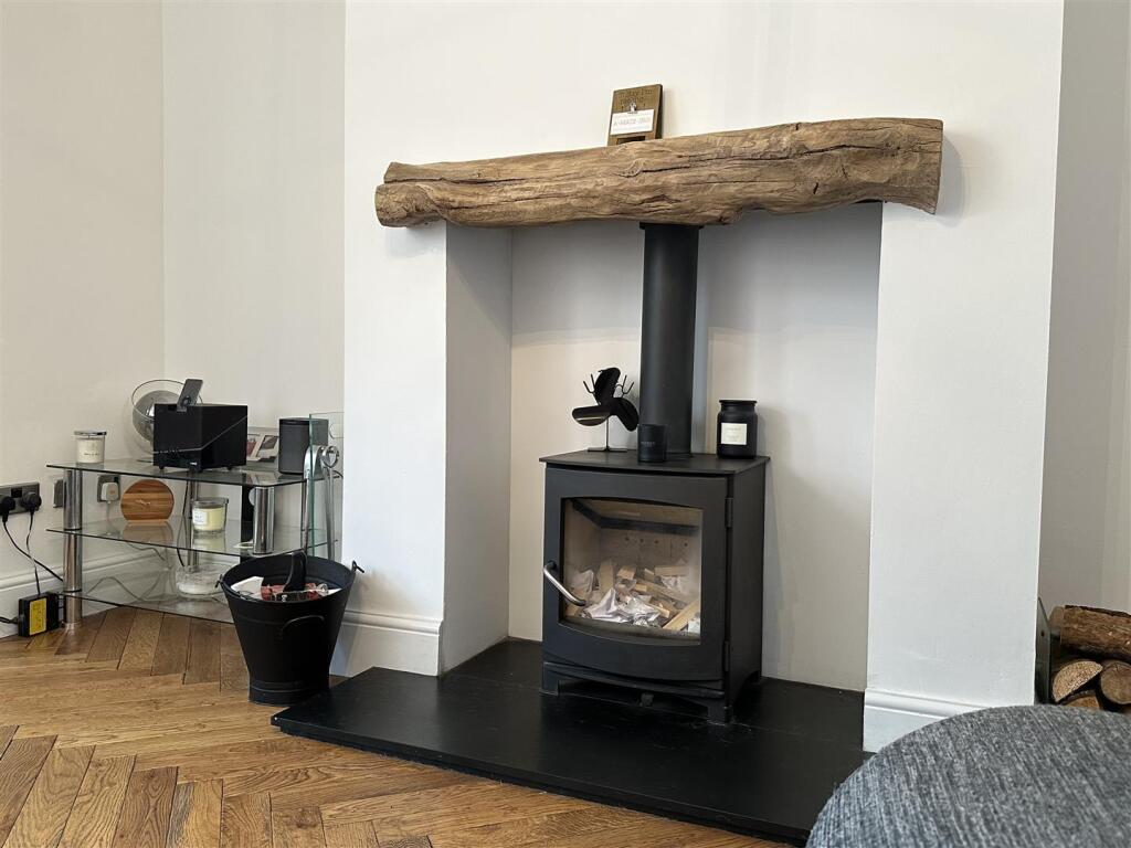 Inset Log Burner 562