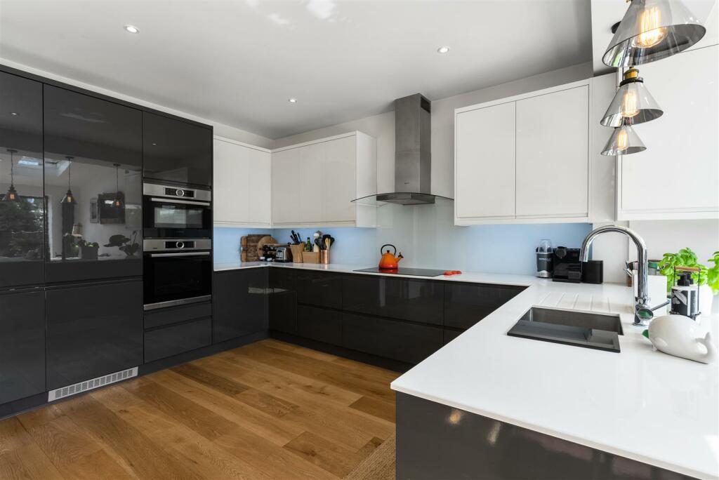 Open Plan Kitchen/Dining/Family Room