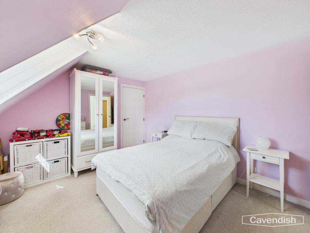 CAM05049G0-PR0099-STILL024.jpg