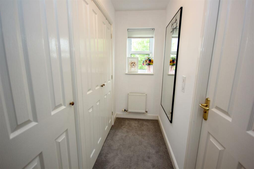 Dressing Area.jpg