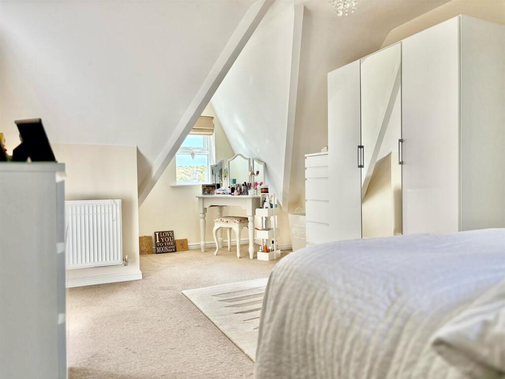 PHOTO-2025-04-23-15-11-10 5.jpg