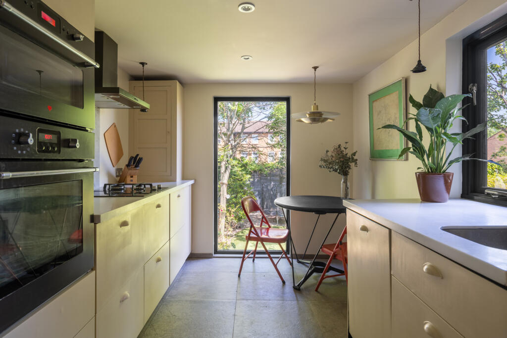 286335 - MontagueRdLondonE8-JSouteyrat-9258.jpg