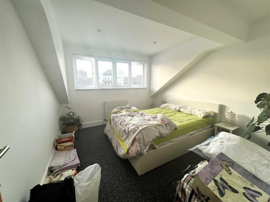 Bedroom.jpg