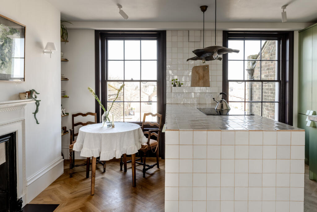 273464 - INIGO_REGENCY COURT-129.jpg