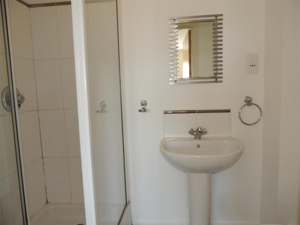 En Suite Shower Room