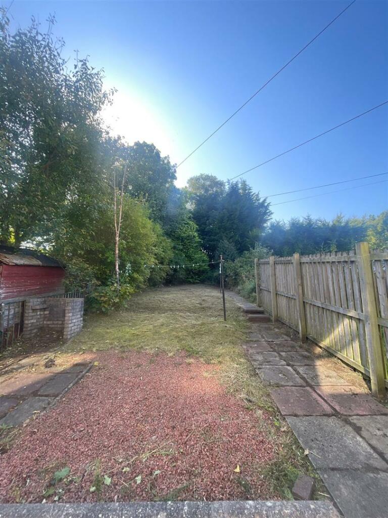 19 Howden Garden.jpg