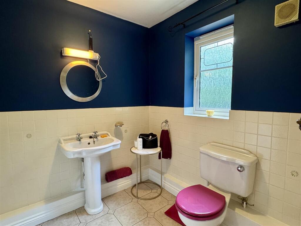 En-Suite Shower Room