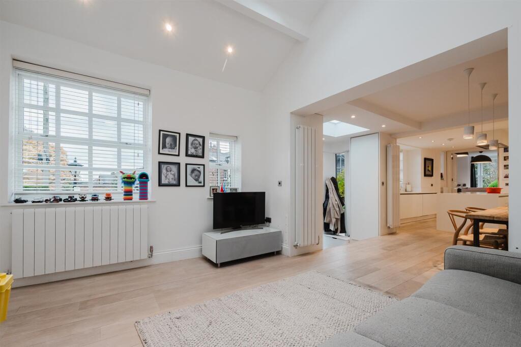 Family Room Aspect 3