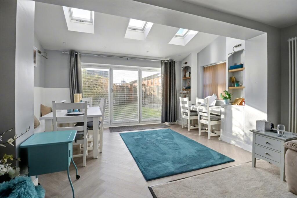 9C07091F-22E2-4867-B336-7BDCBF62D376