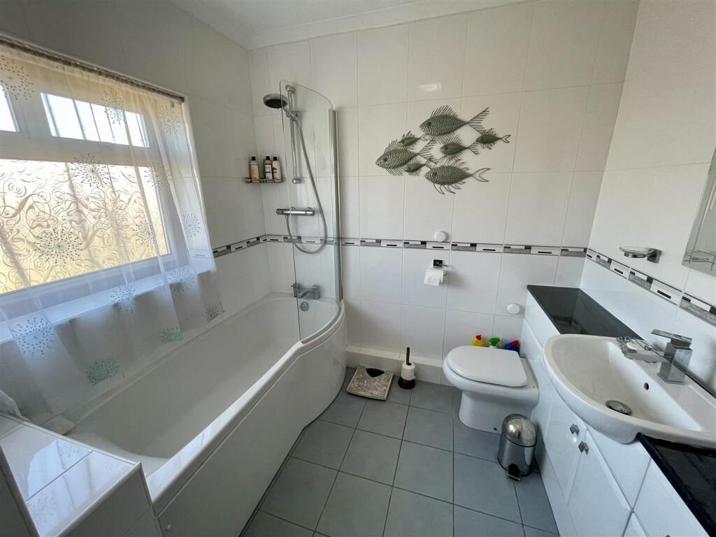 Bathroom/W,C