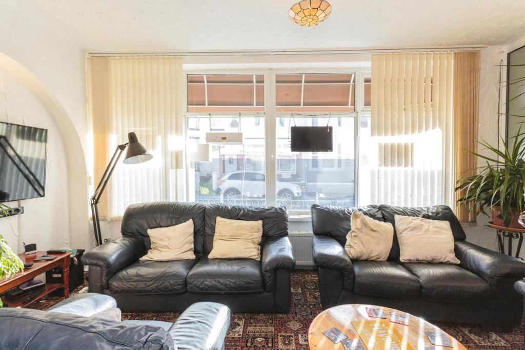 Communal Lounge