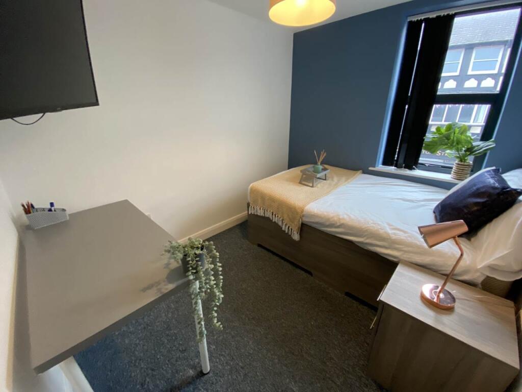 Room 7 