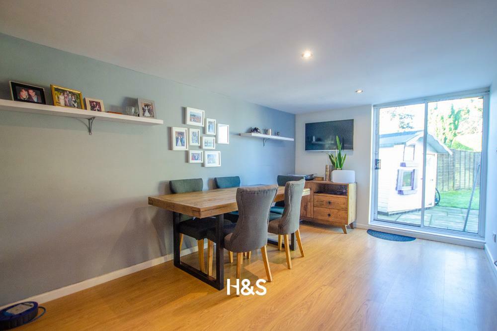 5 stanway road snug..jpg