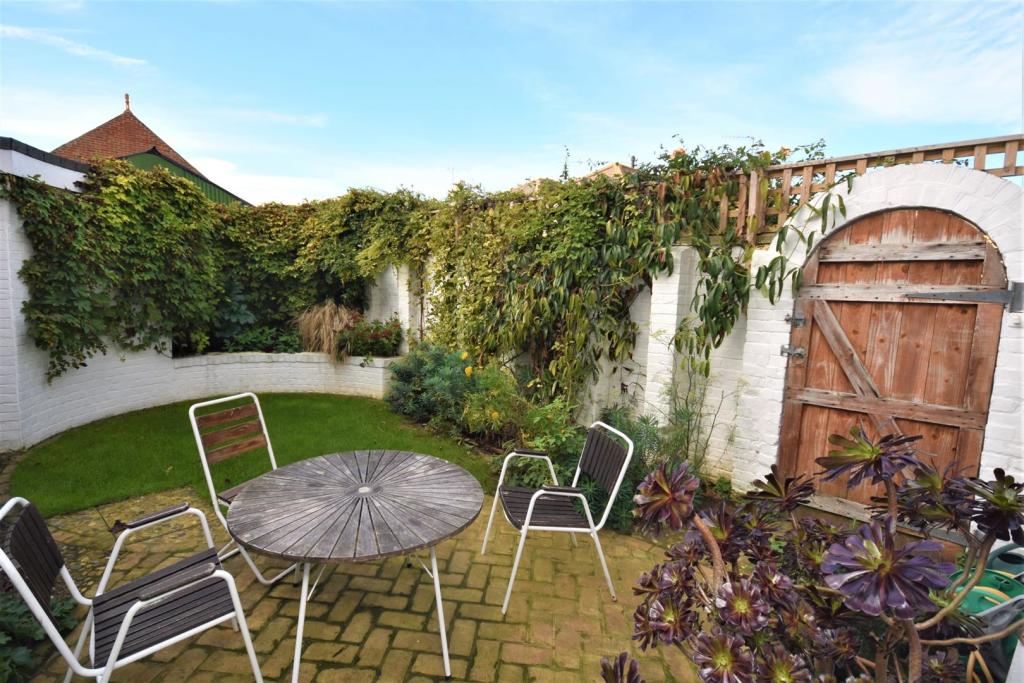 Enclosed Garden.JPG