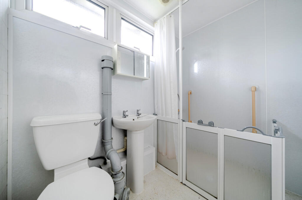 1364718-11-68ee43...