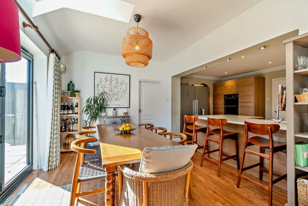 8622819-interior20-800.jpg