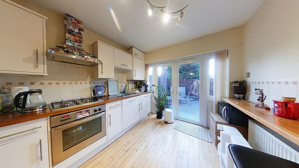 Flat 2 Open Plan Kitchen