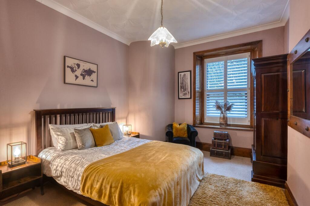 Glent House ,Wakefield Road, Heyrod, Stalybridge SK15 1AD