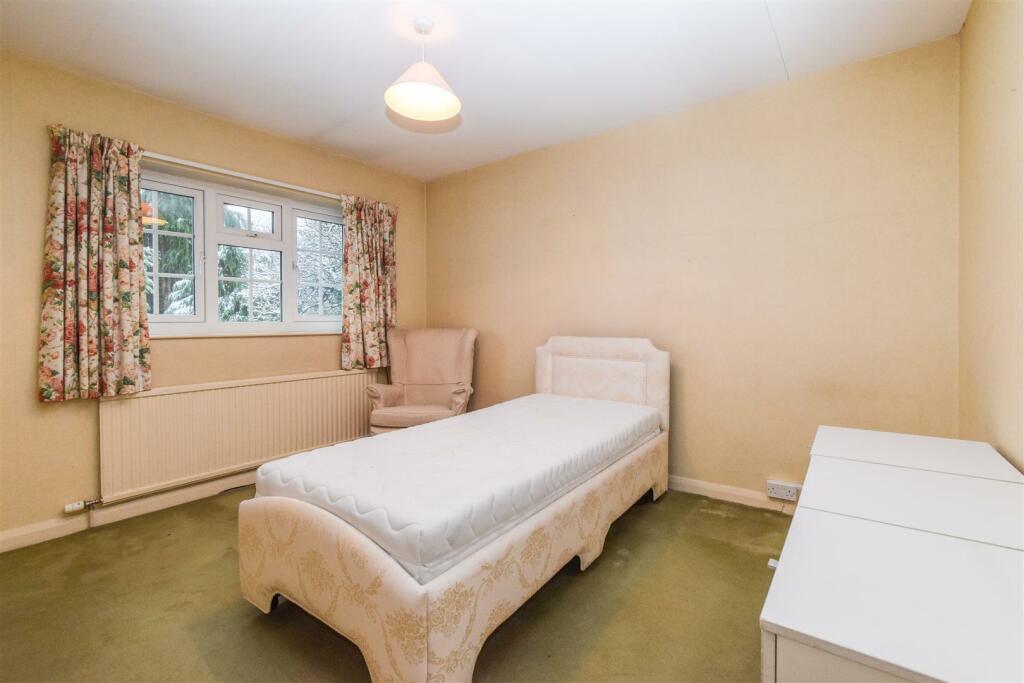 Constables - 15 Old Farm-3.jpg