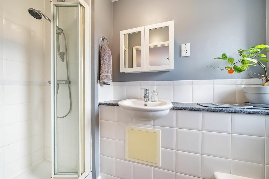 En-Suite (1)