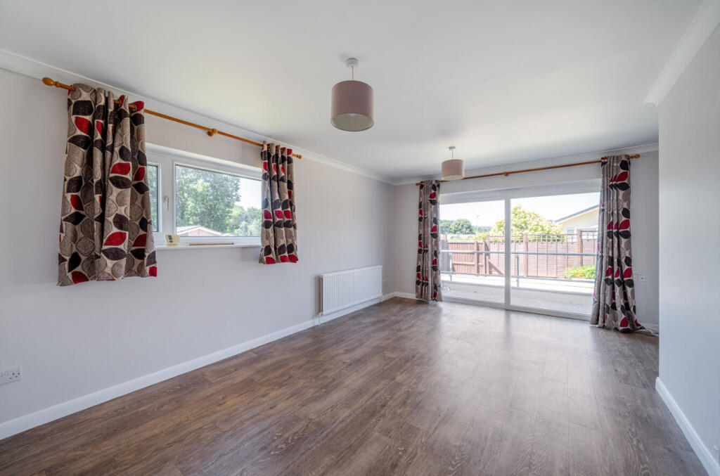 1318096-6-686d229...