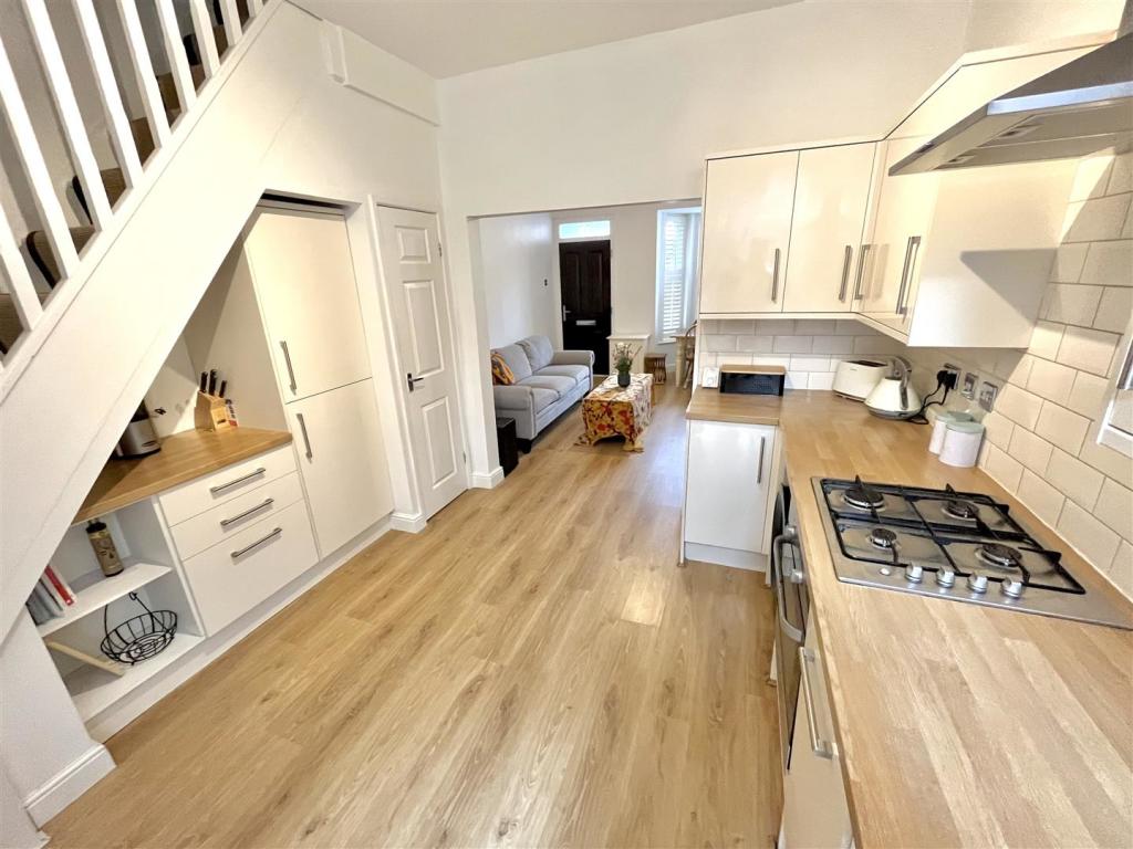 Kitchen Aspect 3.jpg
