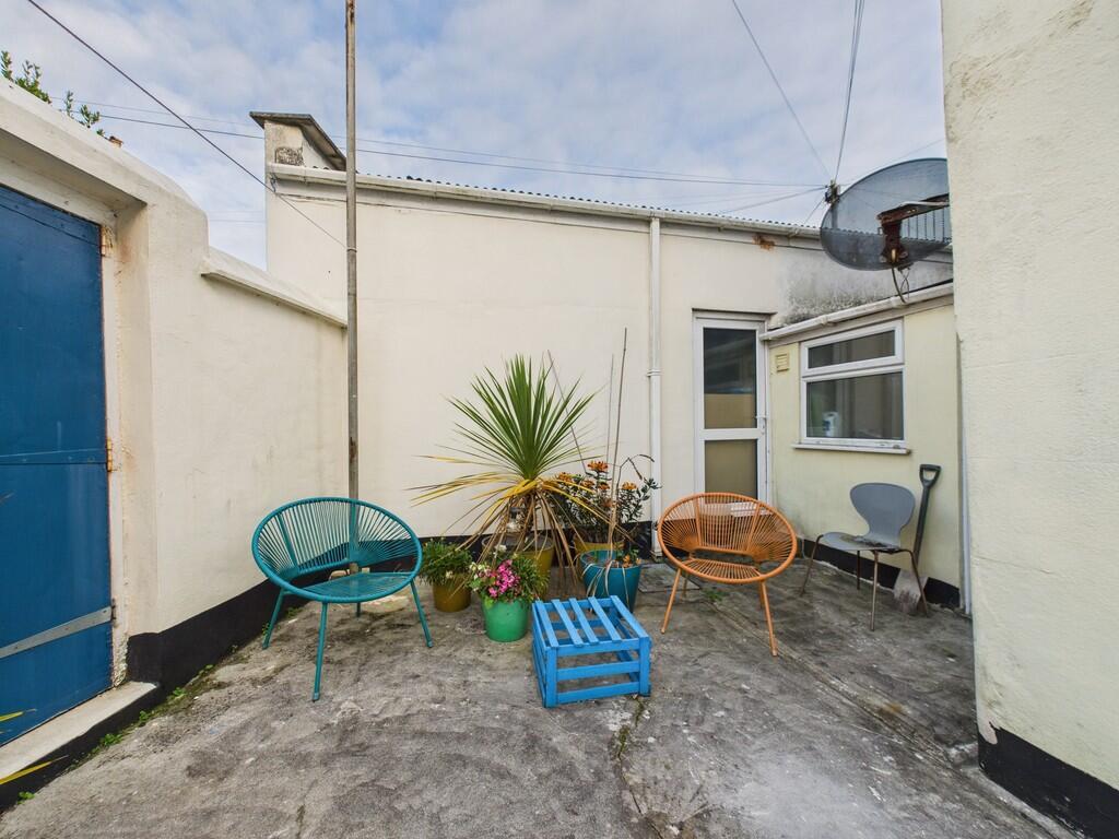 CAM03974G0-PR0224...