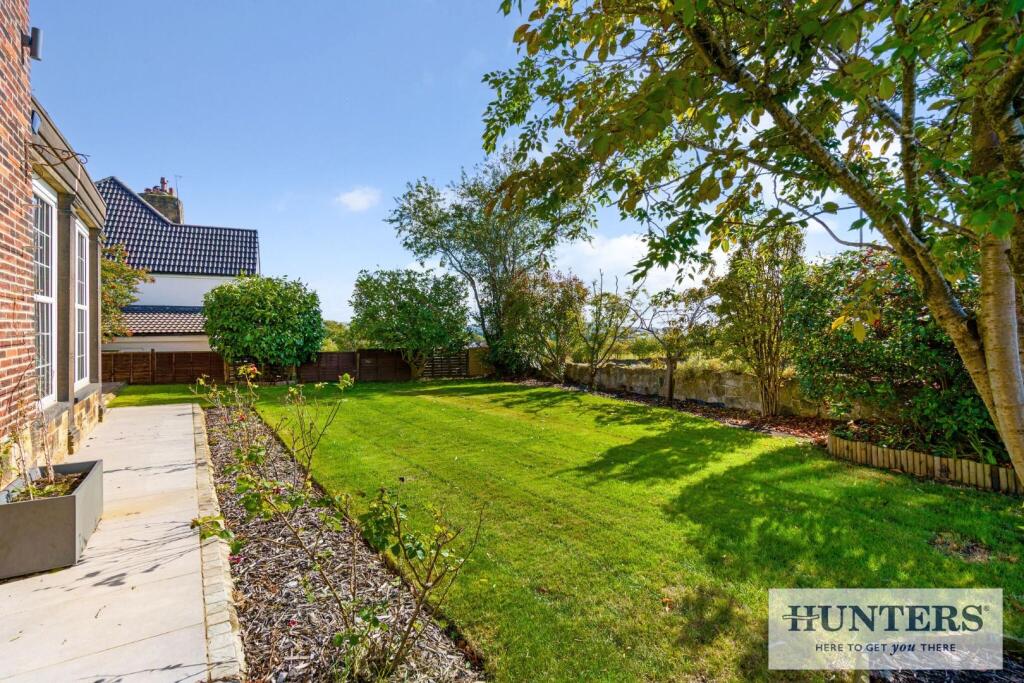 98313_12 Hawksworth Lane Guiseley  (6) - Copy_low.