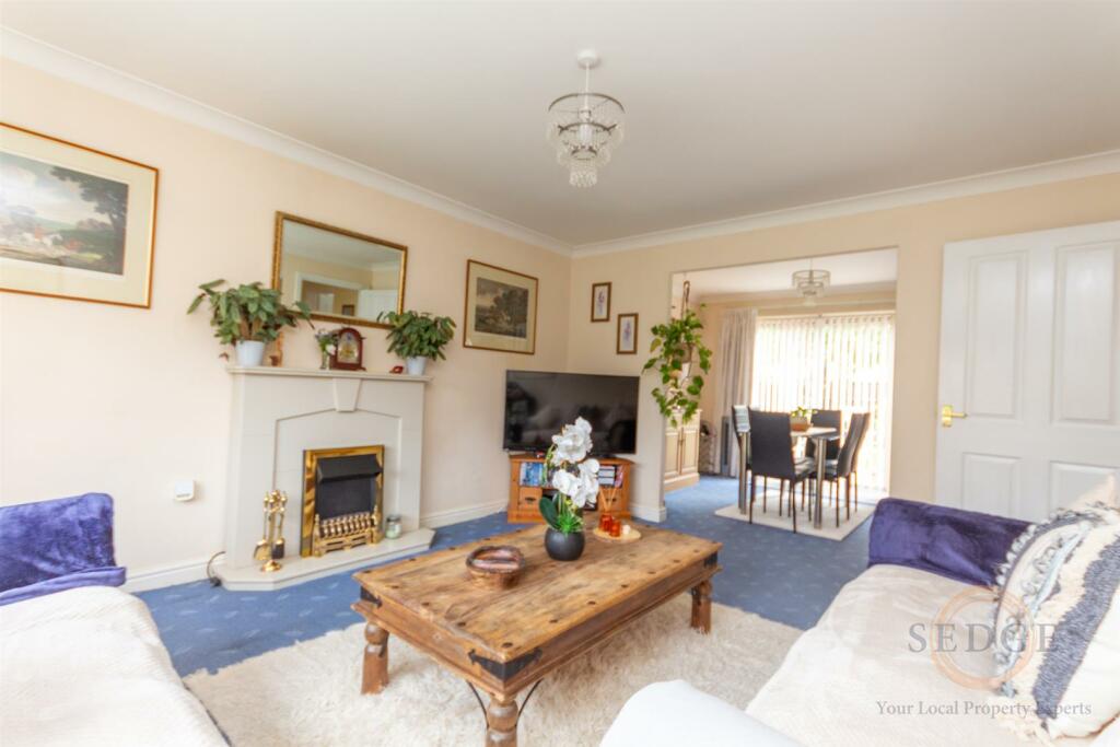 15 st james way -01.jpg