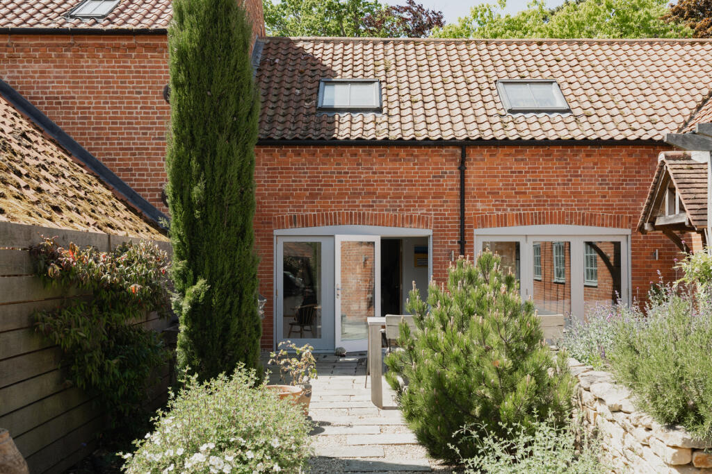287971 - Coach House, Manor Farm, Brancaster-65...