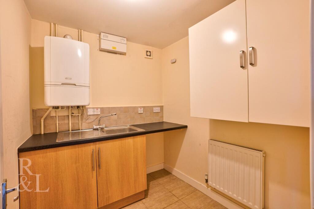 367 Station Road (10).jpg