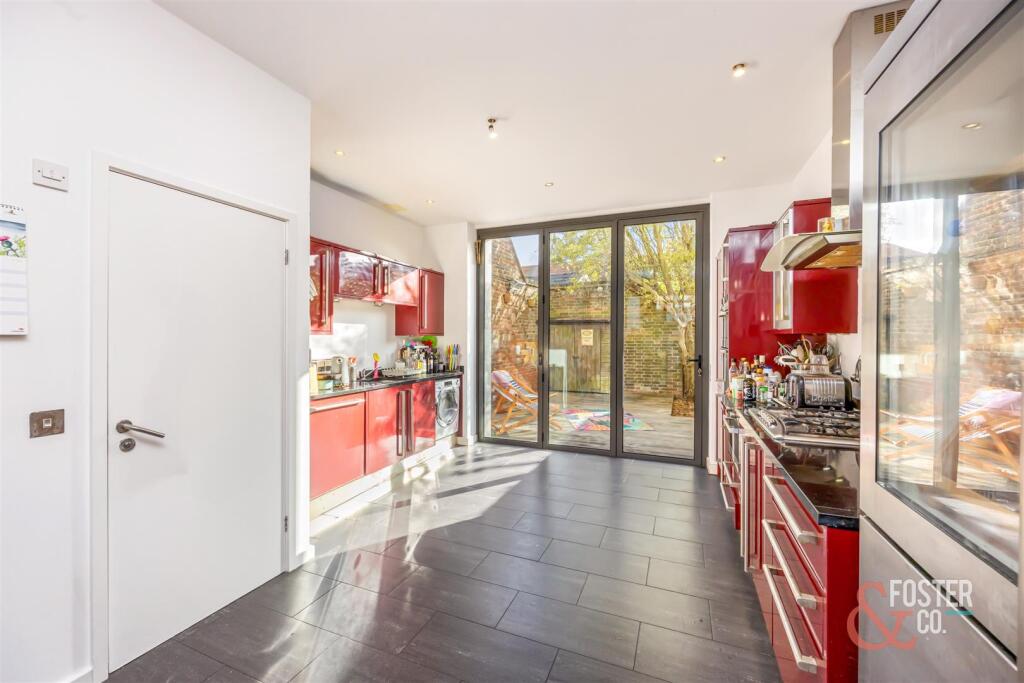 Stoneham Road, 80, Unit 1-002.jpg