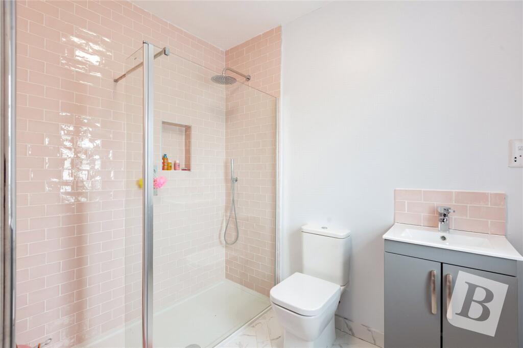 En-Suite 2
