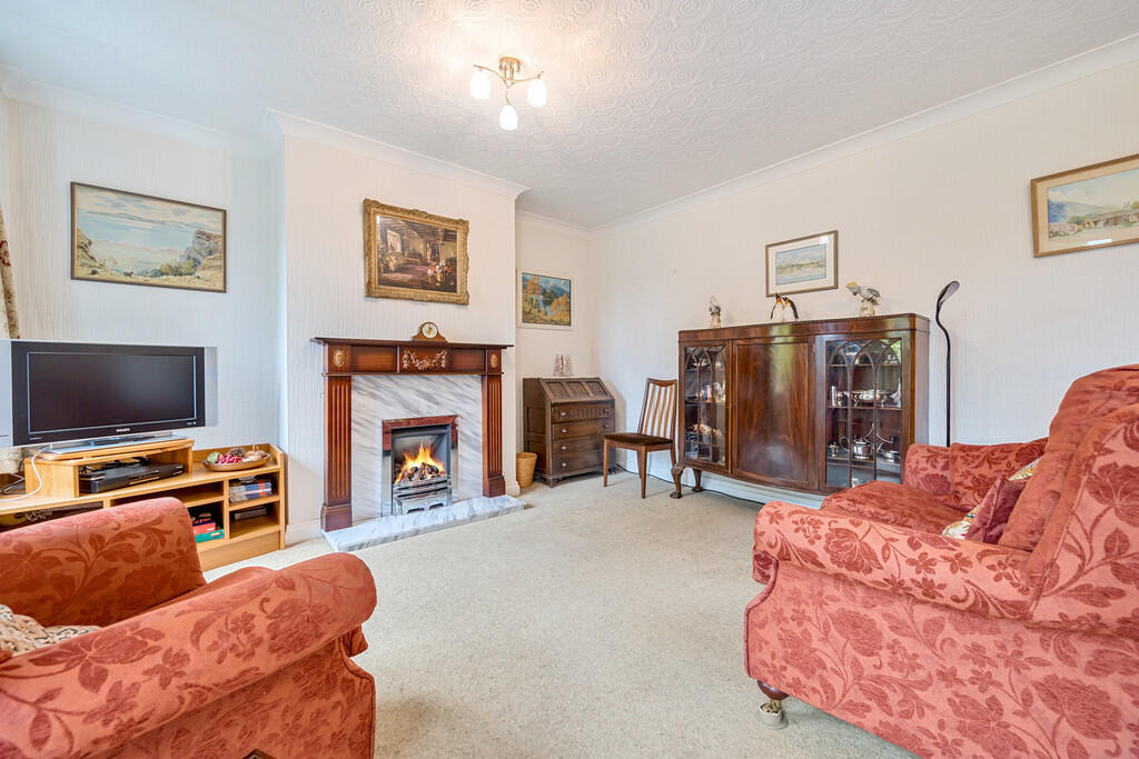 Living / Dining R...