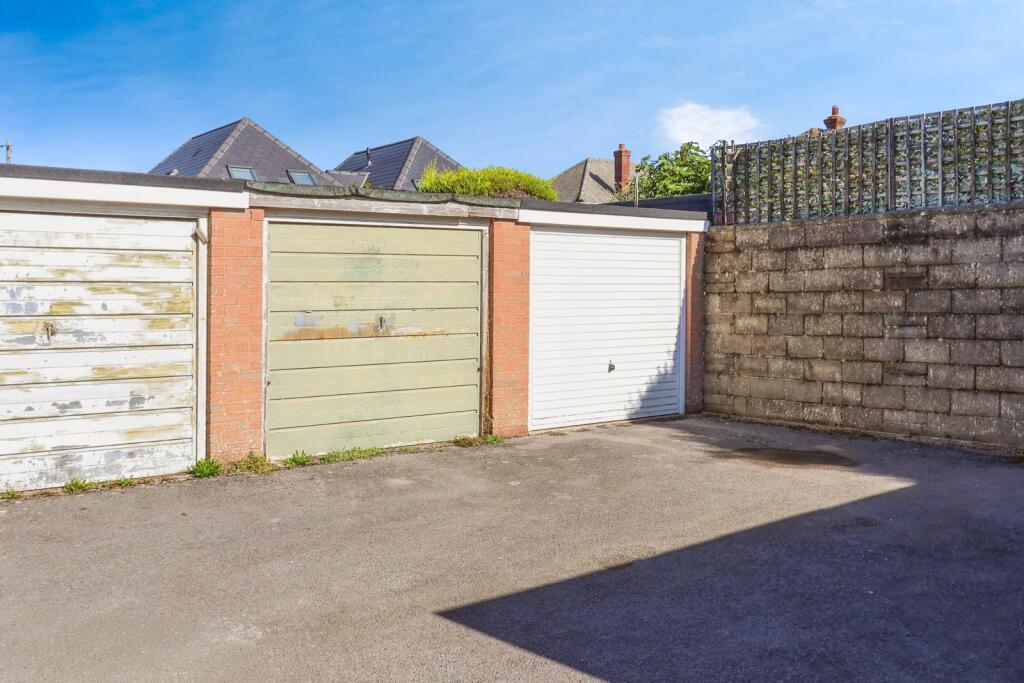 Garage Block