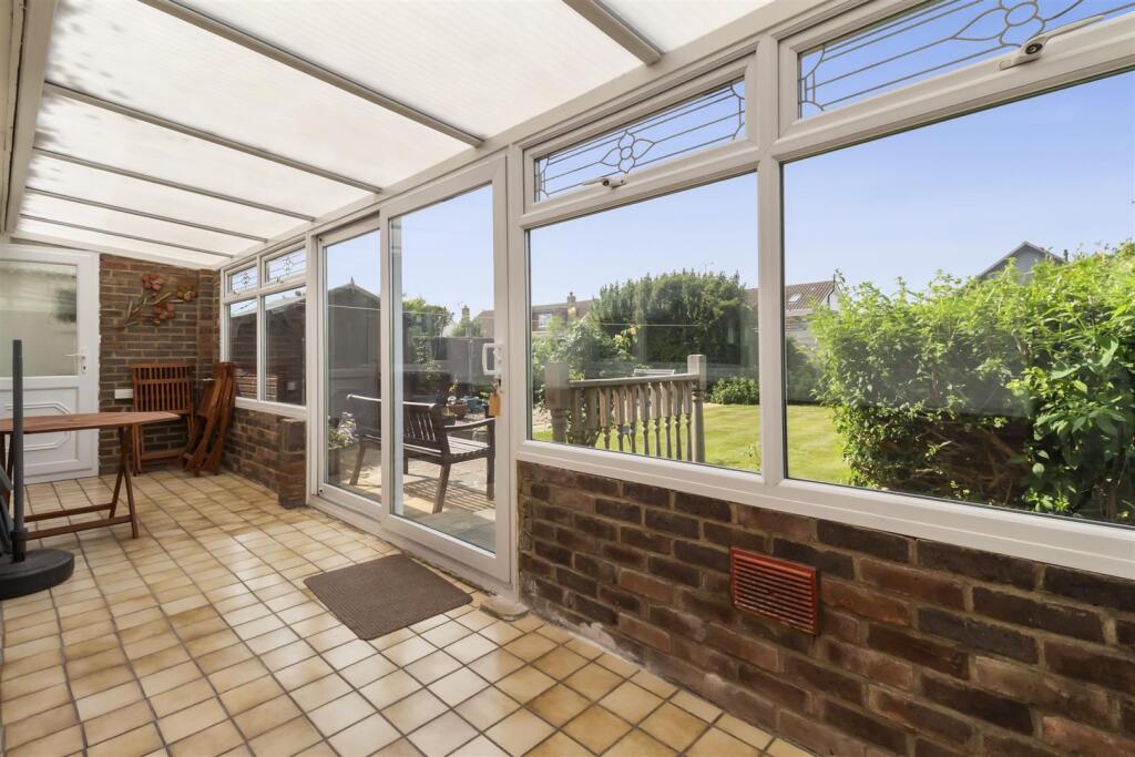 Goring Way 208-018.jpg