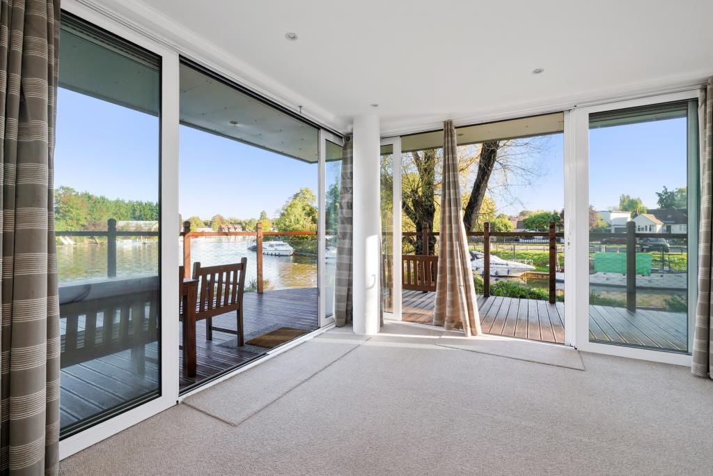 The Stadbury, Whittets Ait, Weybridge, Surrey, KT13