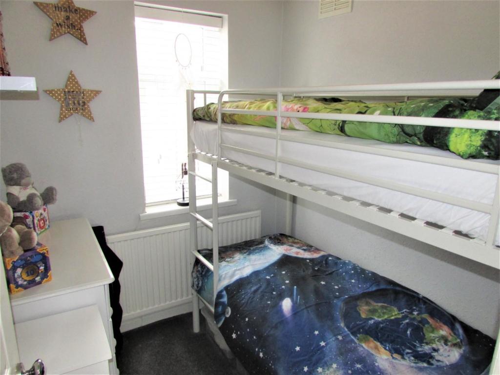 NormanSt19bed3.JPG