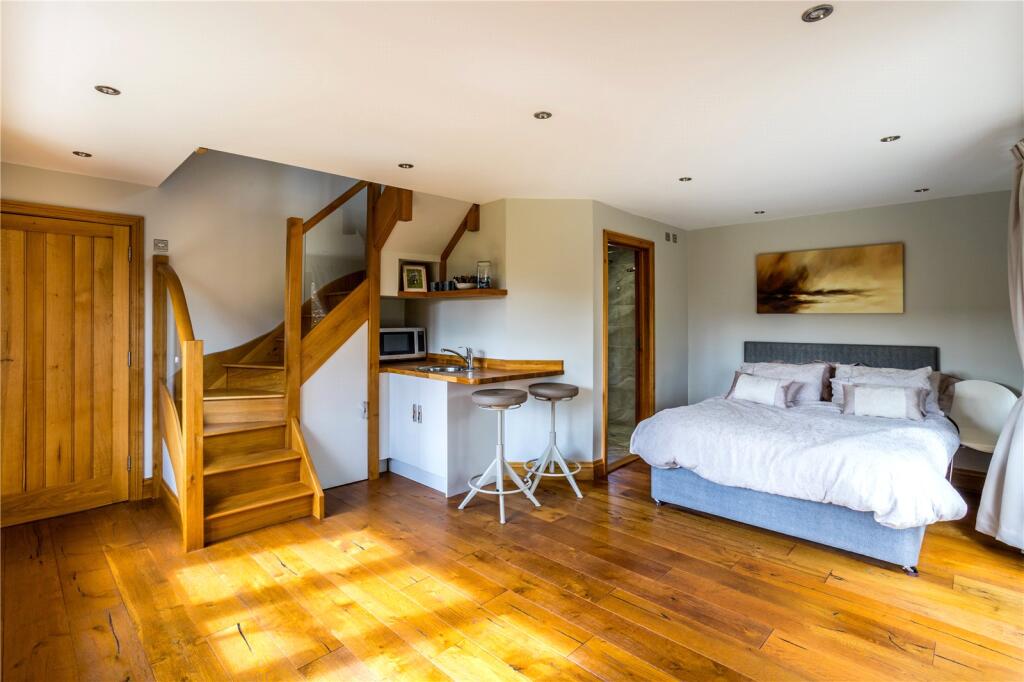 Guest Bedroom