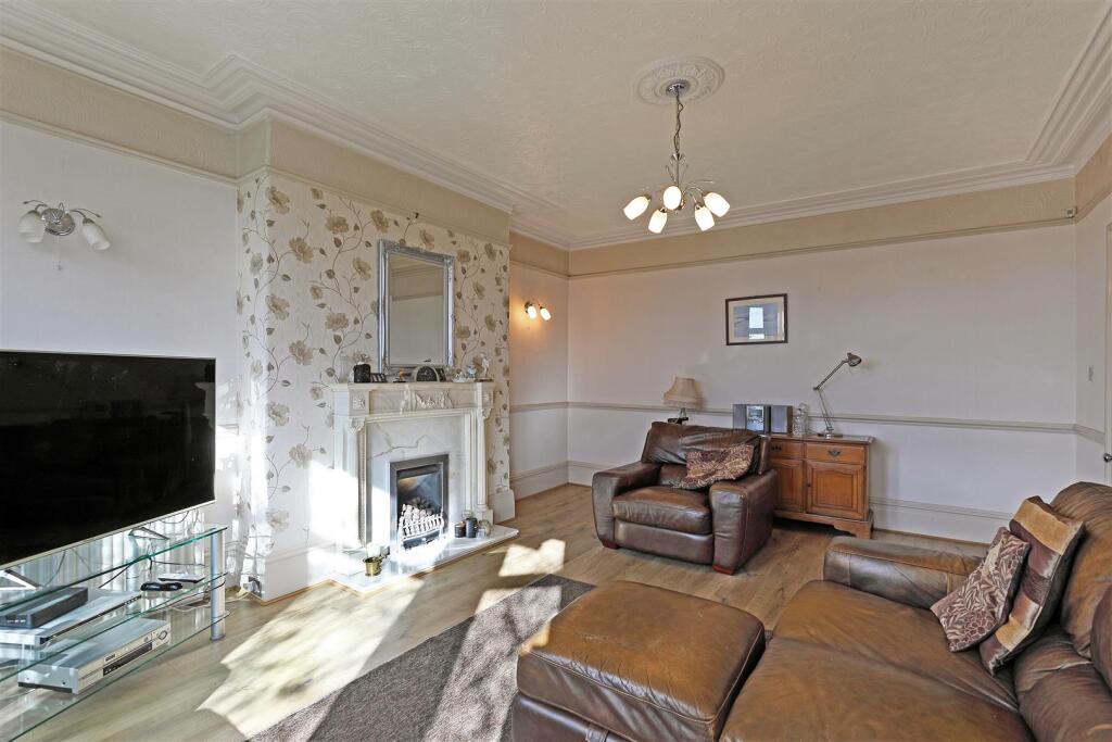 115 Claremount Rd.17.Photoneg.co.uk.jpg