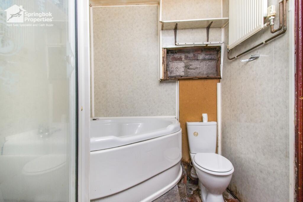 IMAGE 4