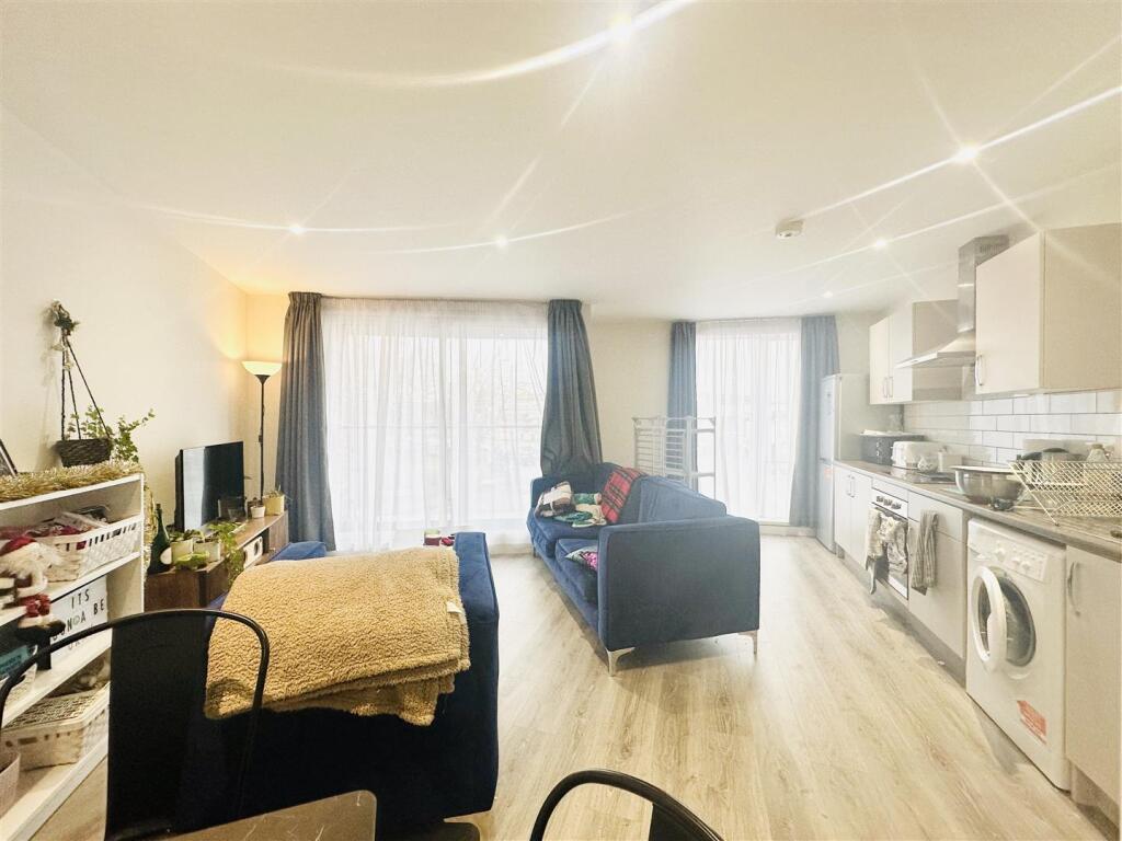 Open plan Living/kitchen