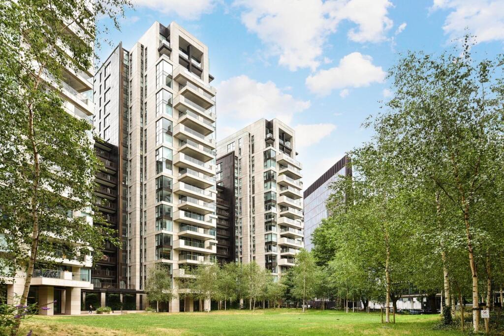 Flat 1104 Dahlia House(21).JPG